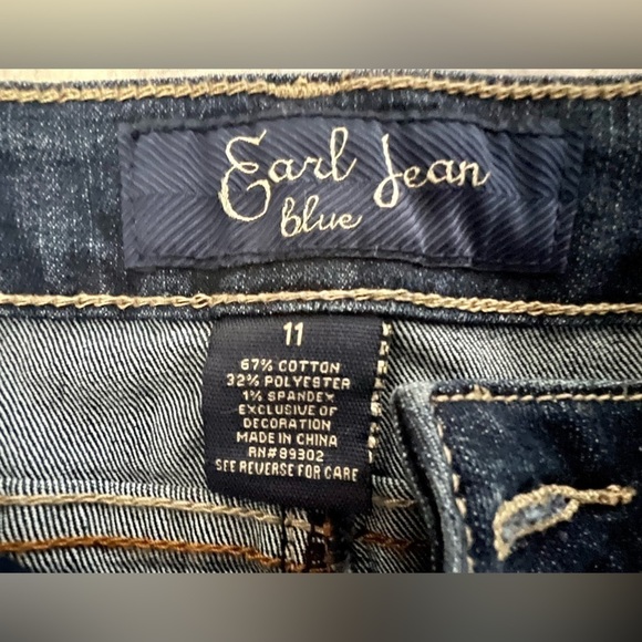 Earl Jeans, Straight Leg, size 11. - Picture 3 of 3